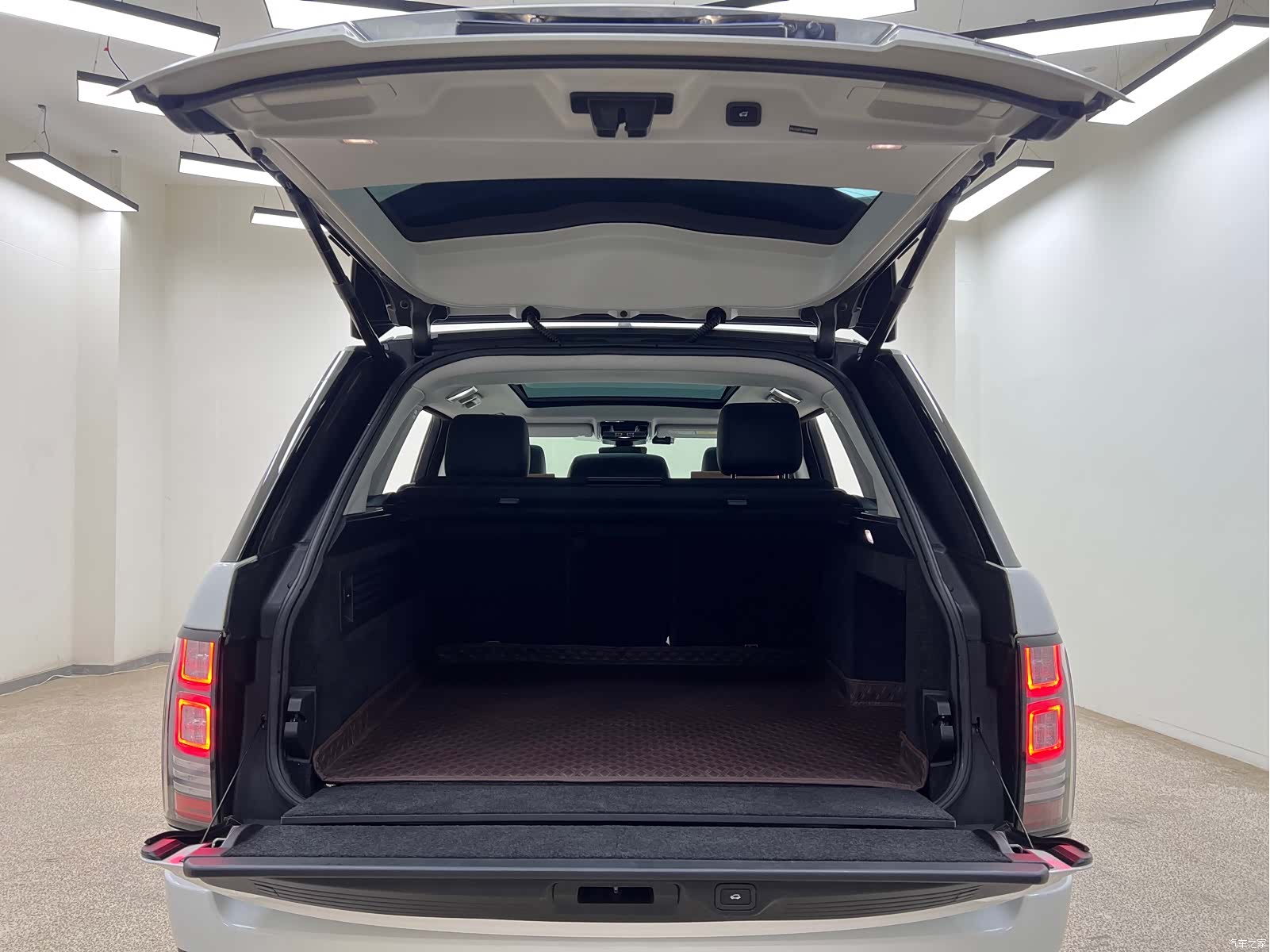 Land Rover Range Rover, 2018 27