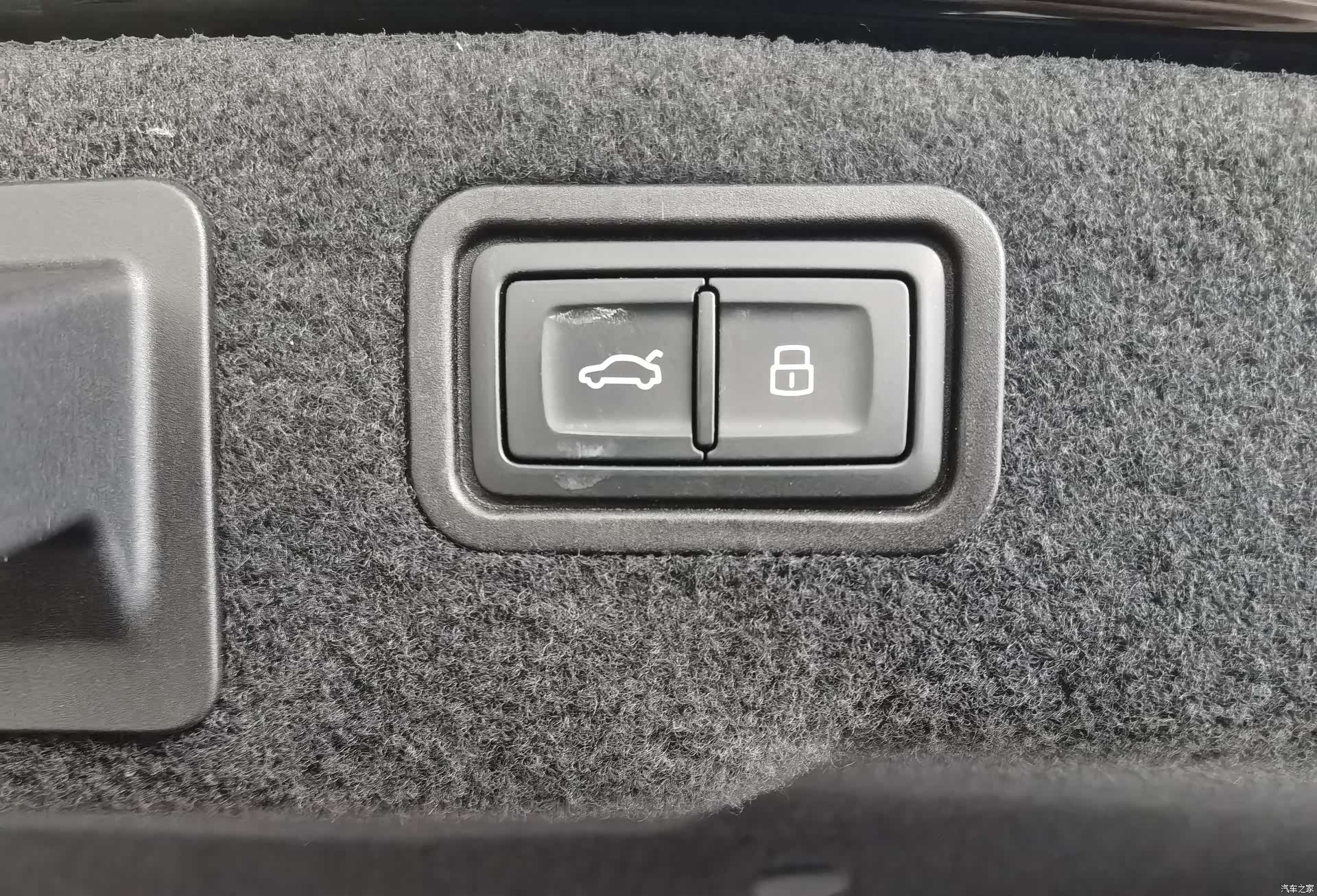 Audi A8L, 2023 14