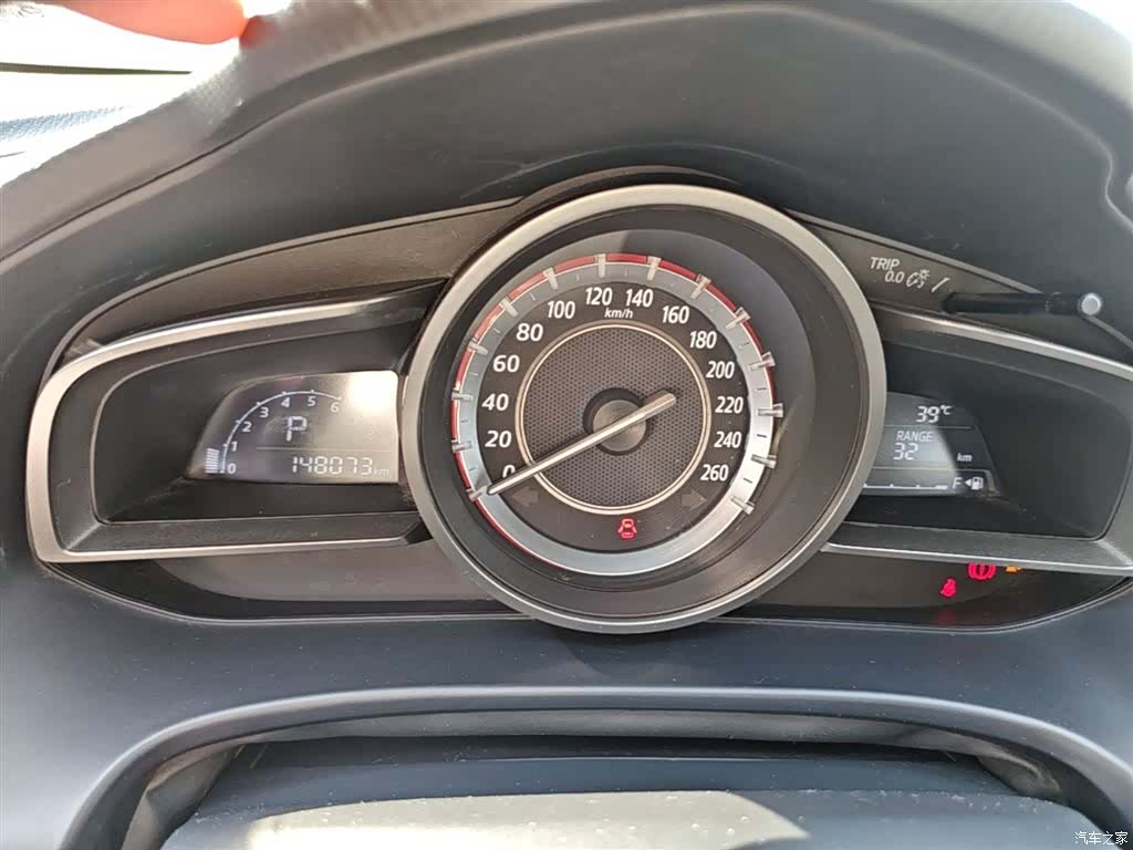 Mazda Mazda3, 2014 12