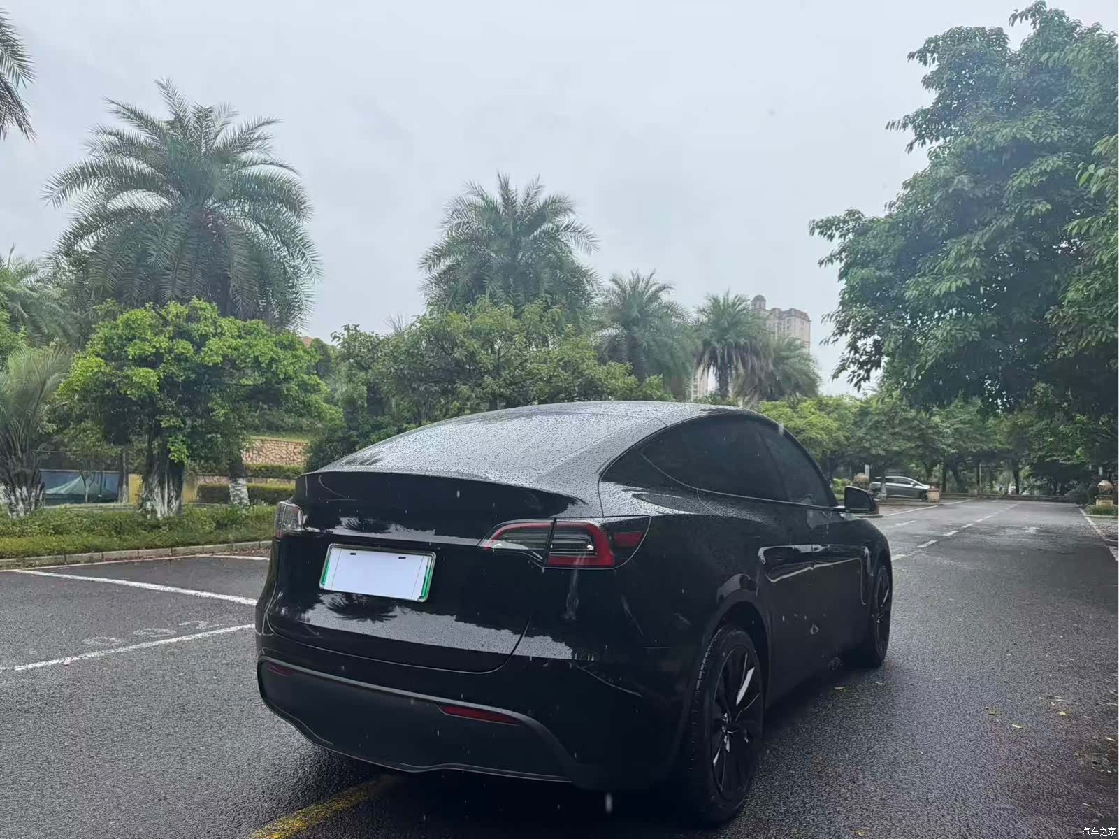 Tesla Model Y, 2021 7