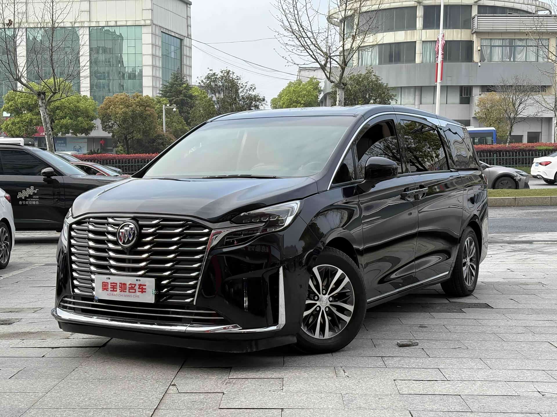 Buick GL8, 2023 1