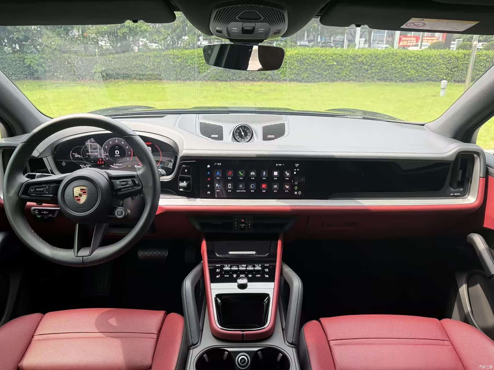 Porsche Cayenne, 2024 все фото