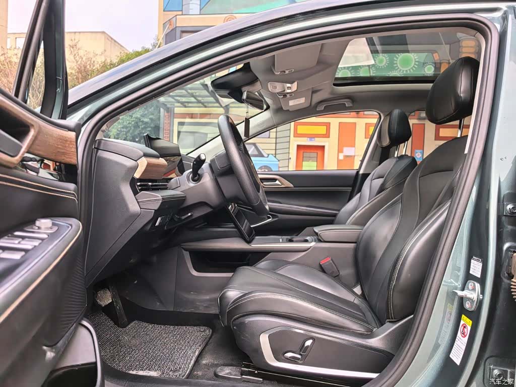 Xpeng P5, 2024 все фото