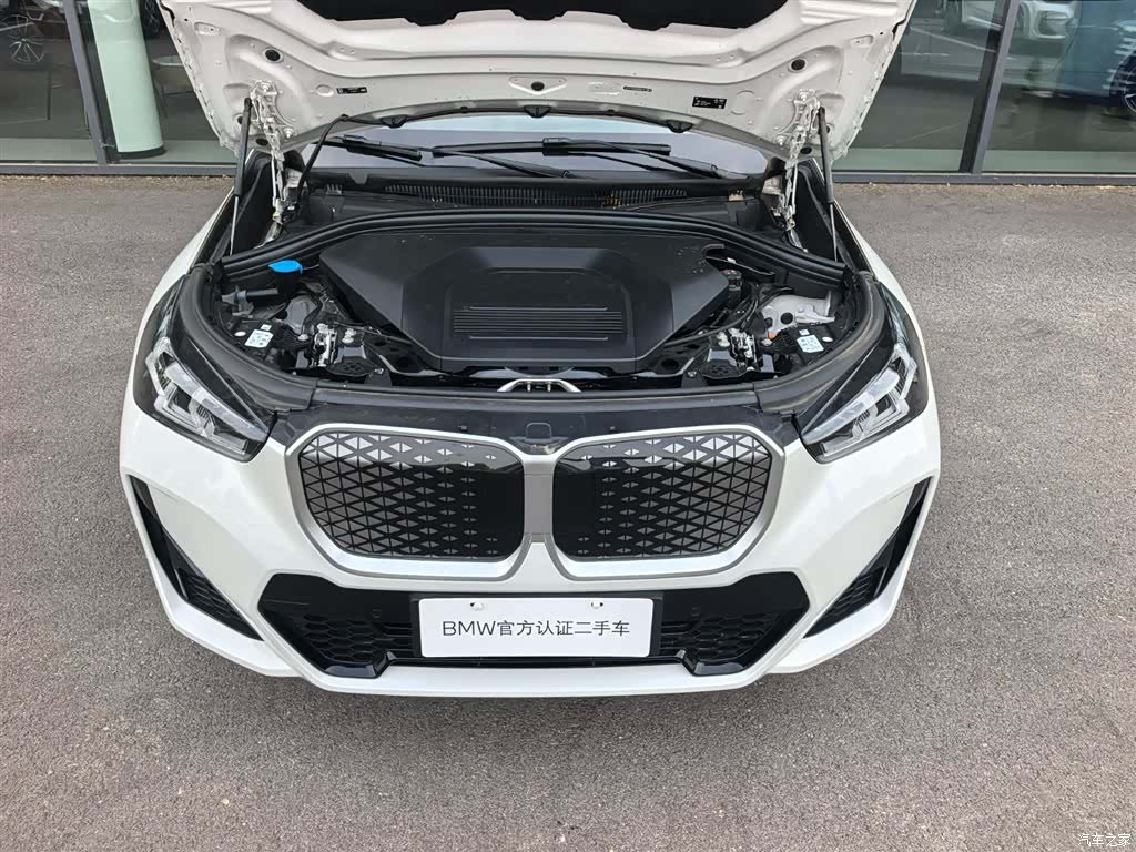 BMW iX1, 2025 18