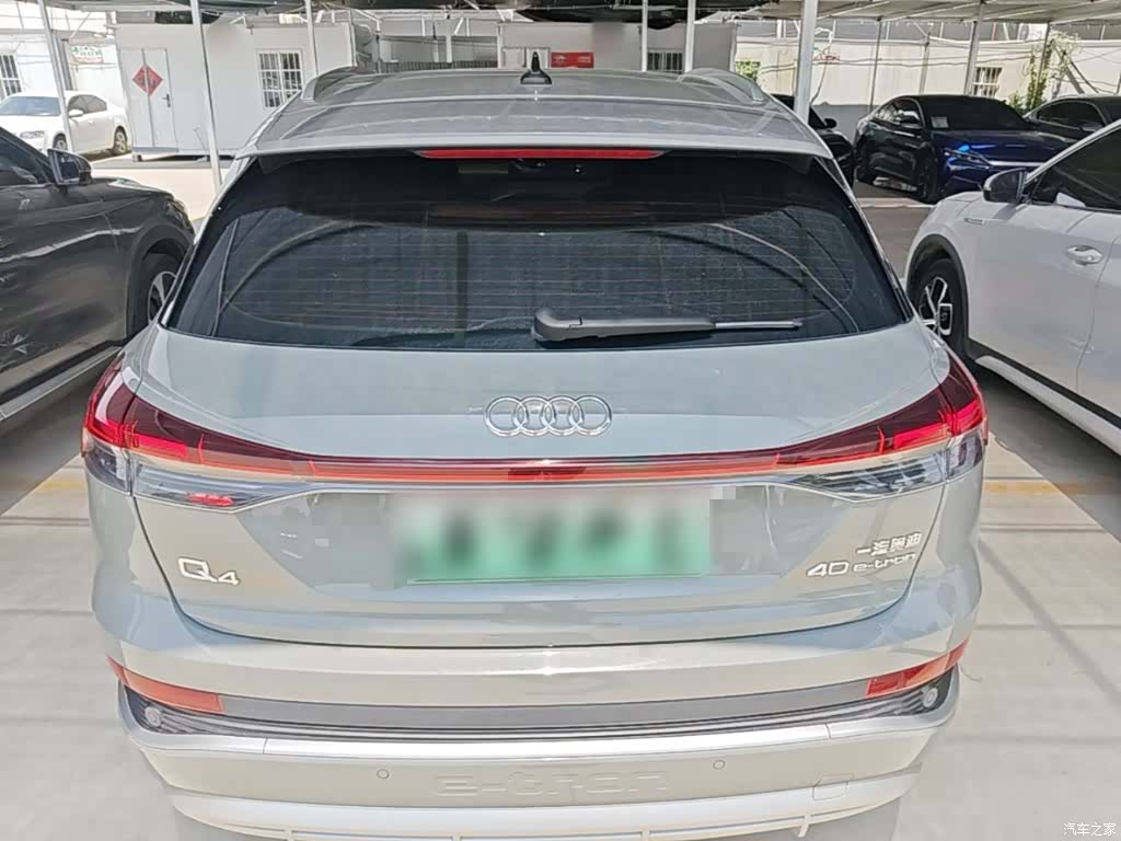 Audi Q4 e-tron, 2024 6