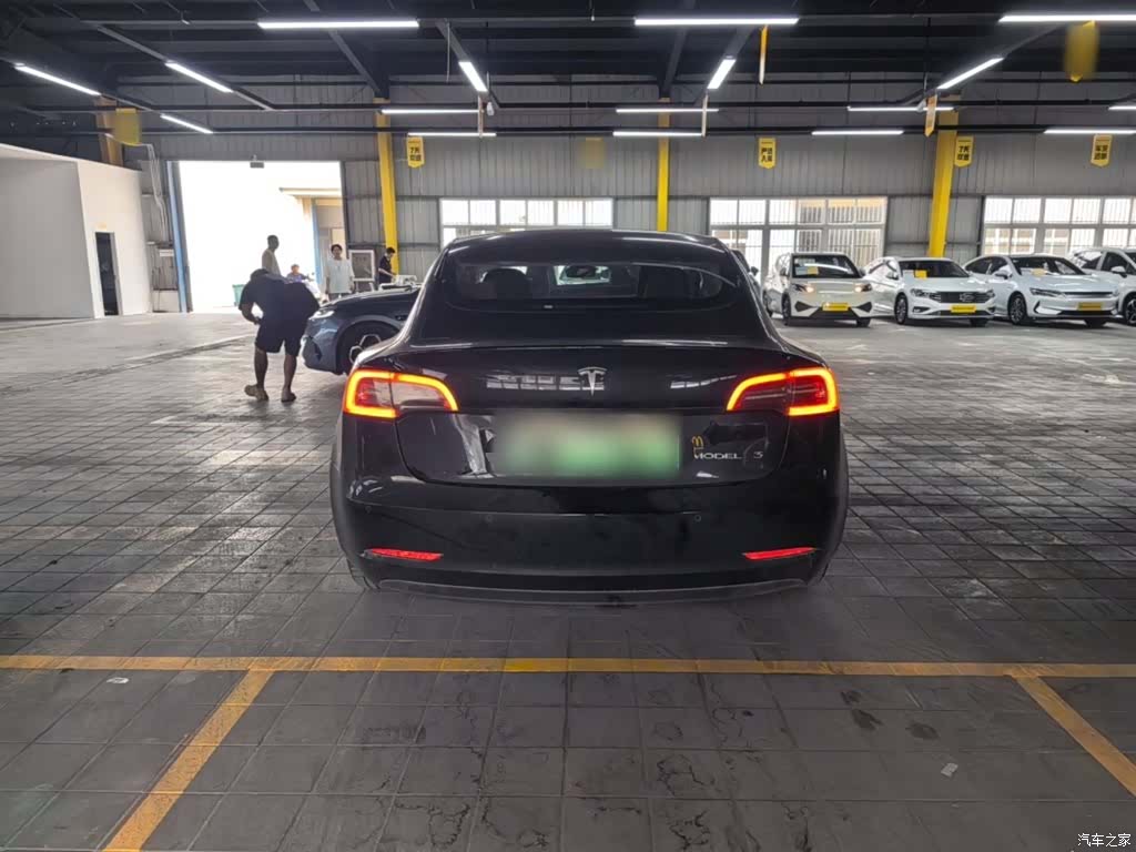 Tesla Model 3, 2022 6