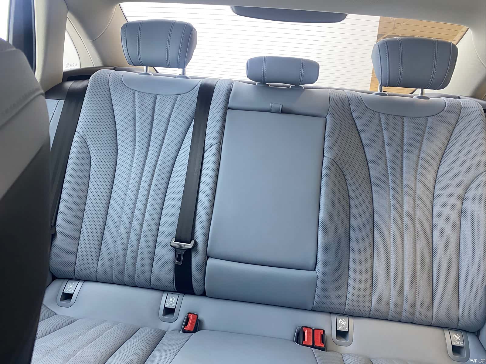 Hongqi H5, 2025 12