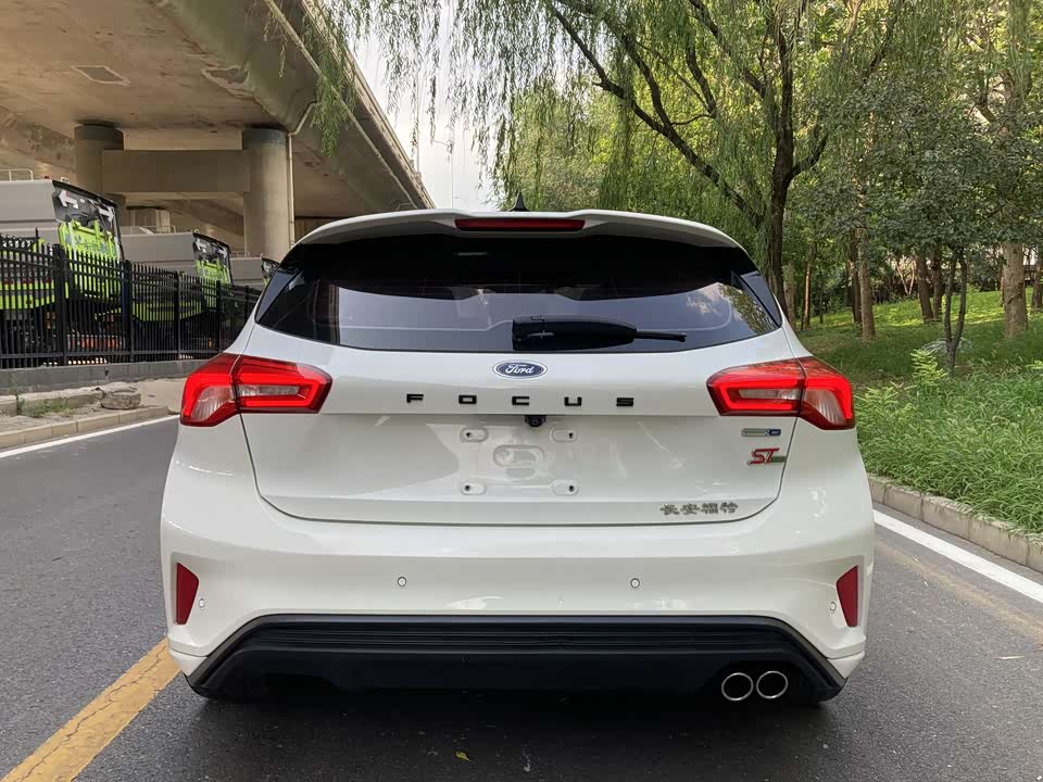 Ford Fox