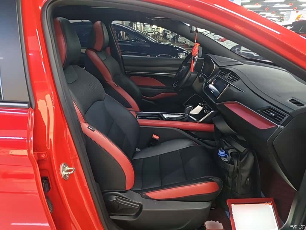 Geely Binray, 2021 25