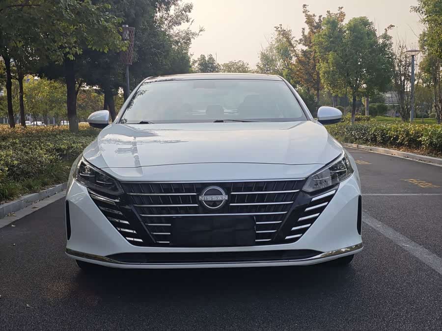 Nissan Altima 2023, фото 2