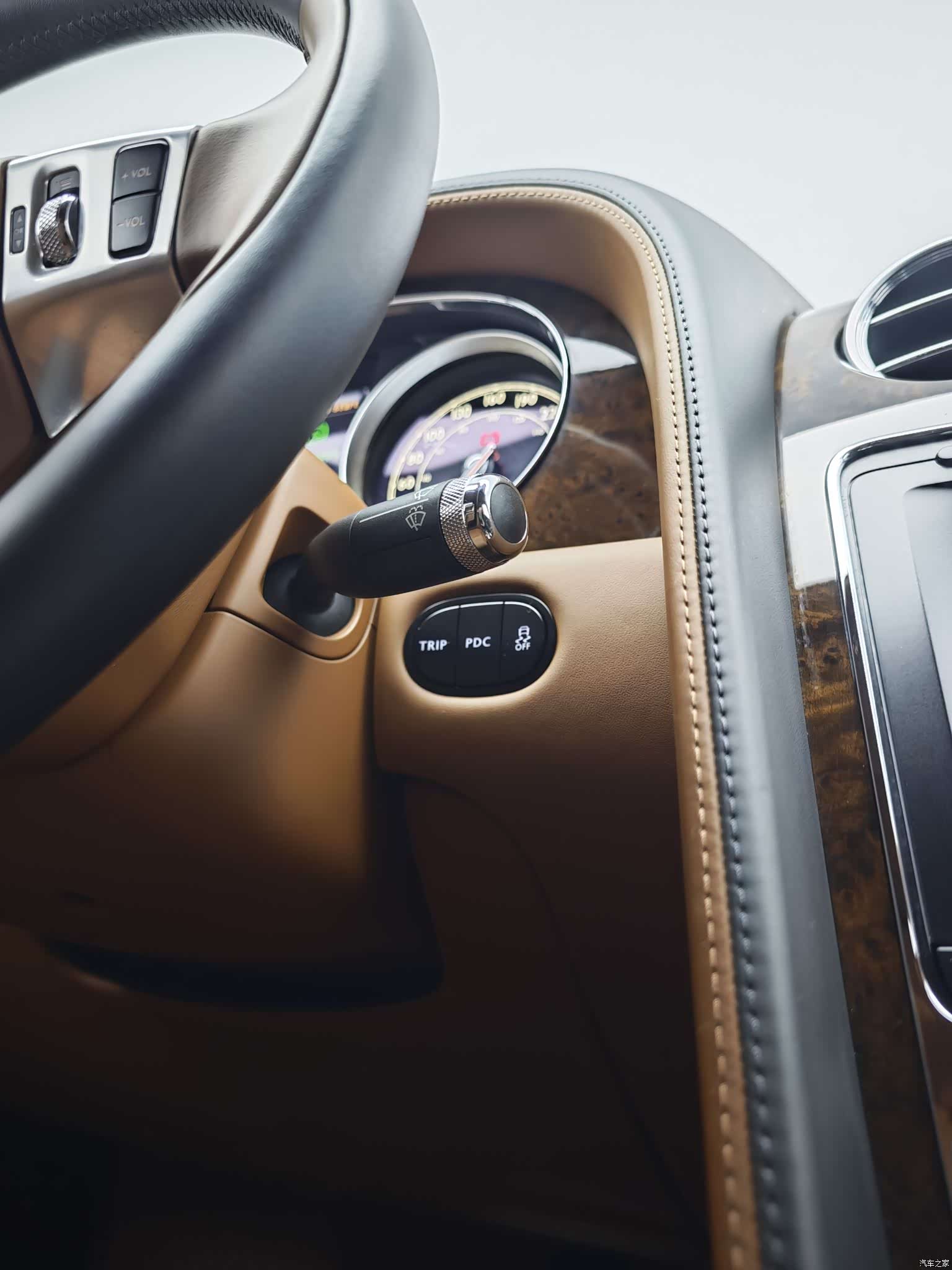 Bentley Flying Spur, 2015 26