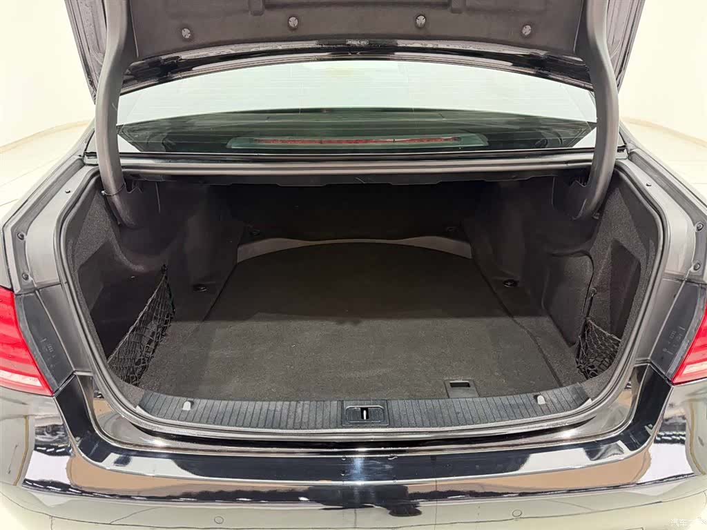 Mercedes-Benz E-Class, 2014 14