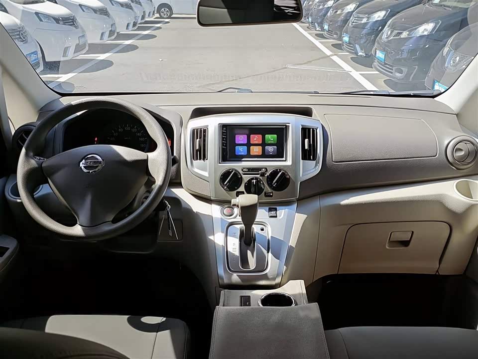 Nissan NV200