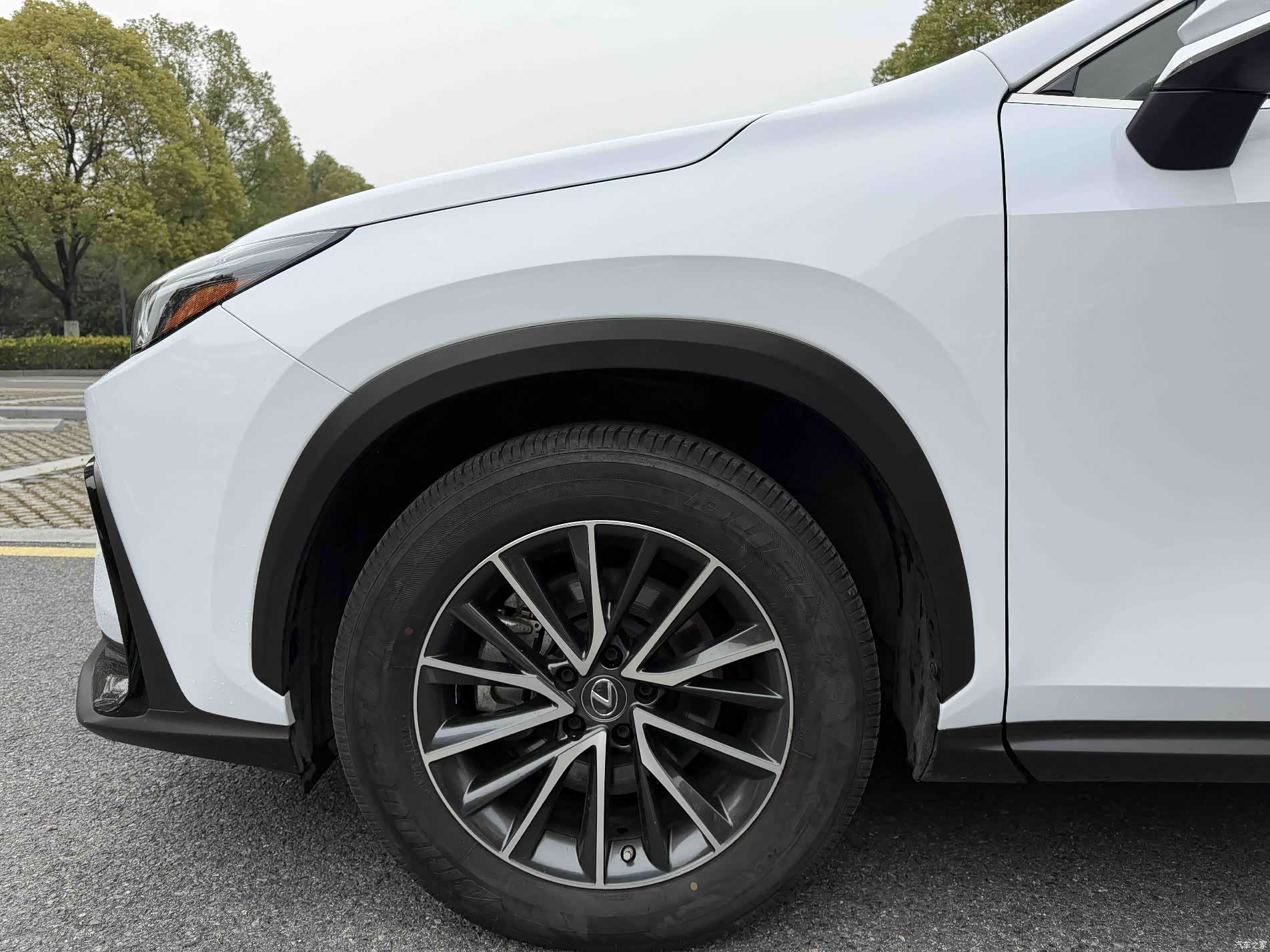Lexus NX, 2022 8