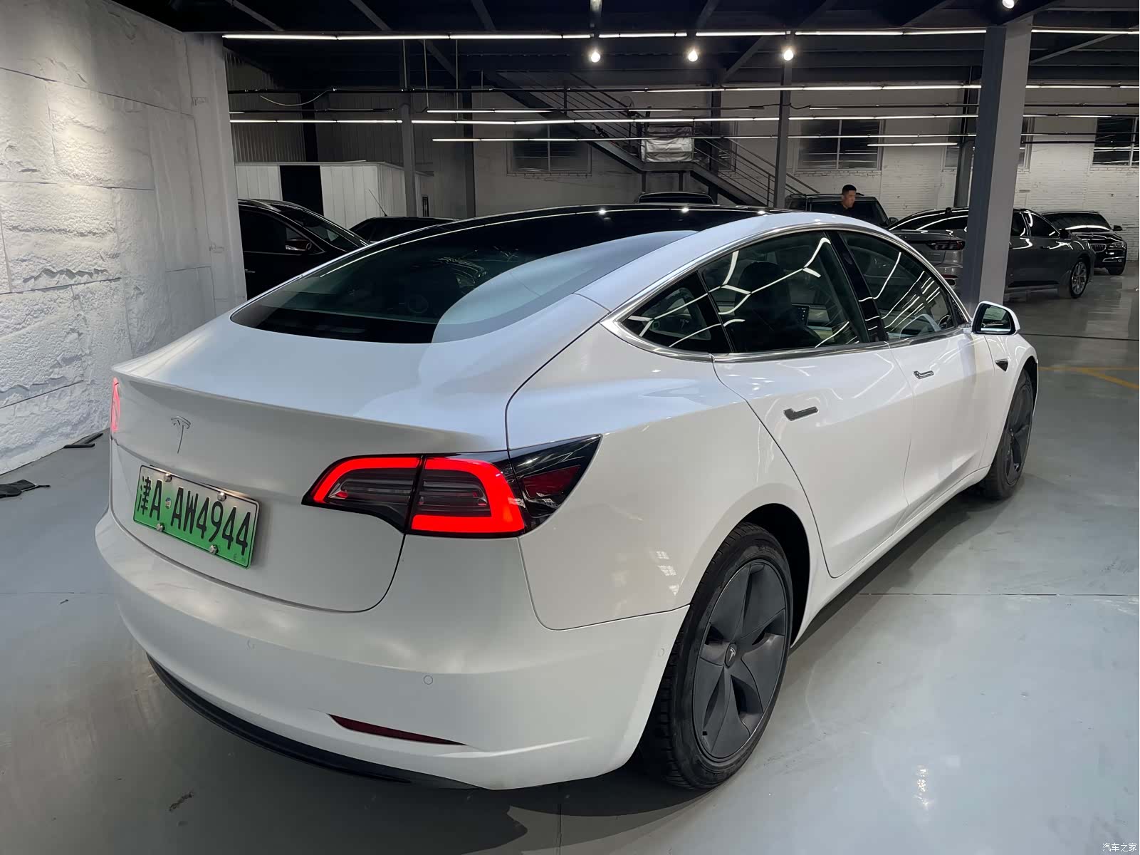 Tesla Model 3, 2019 10
