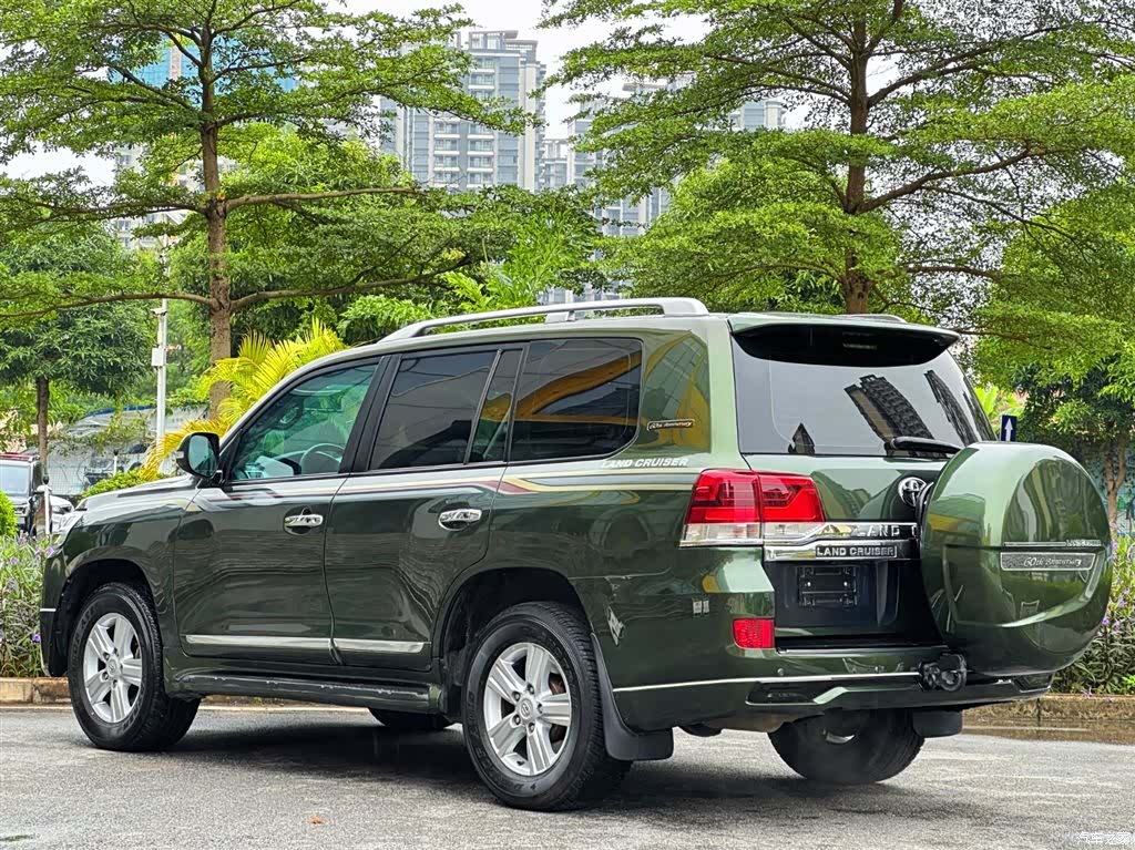 Toyota Land Cruiser, 2012 все фото