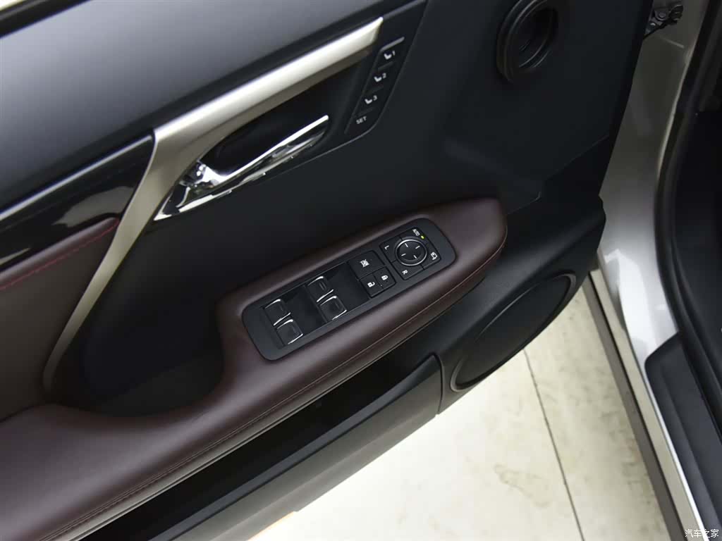 Lexus RX, 2022 8