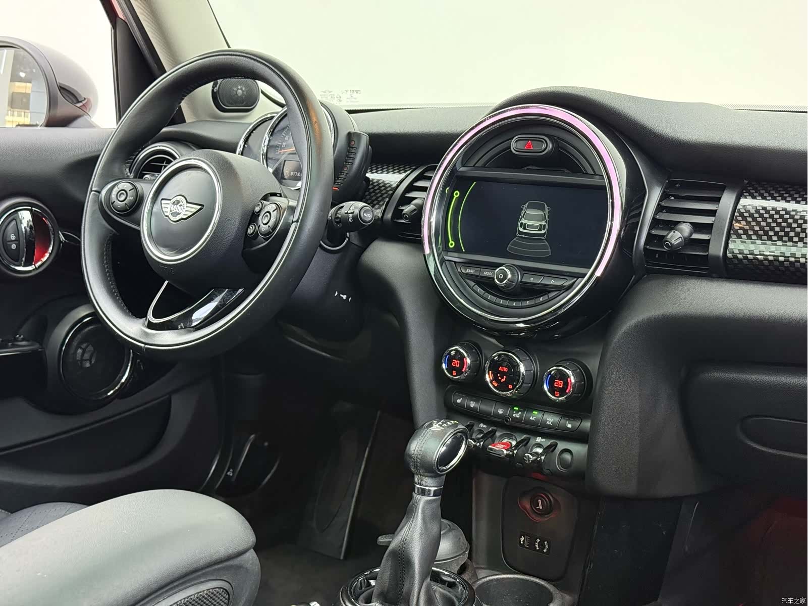 Mini Cooper, 2015 18