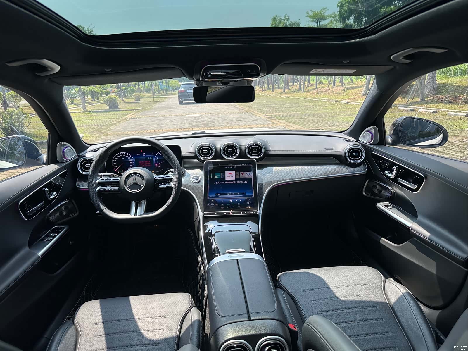 Mercedes-Benz C-Class, 2025 8