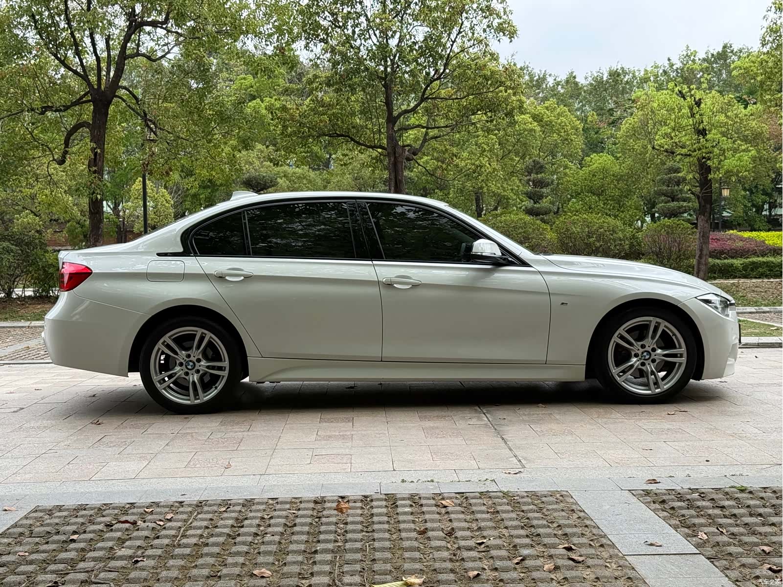 BMW 3 Series, 2017 16