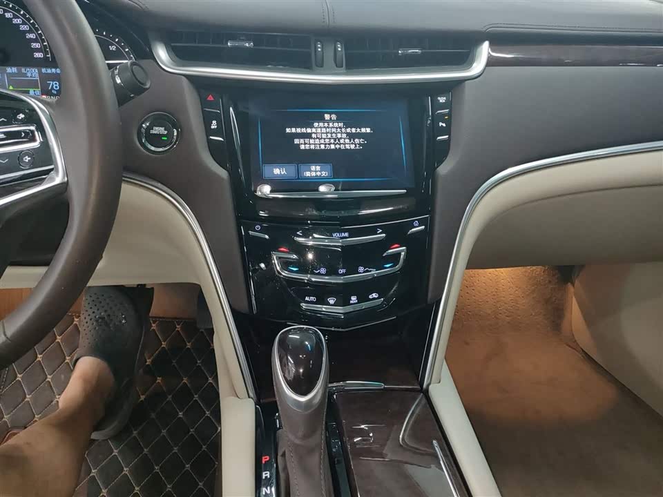 Cadillac XTS