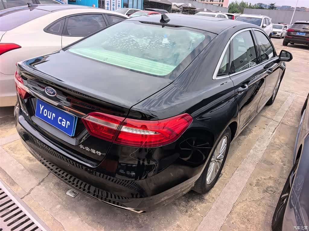 Ford Taurus, 2018 все фото