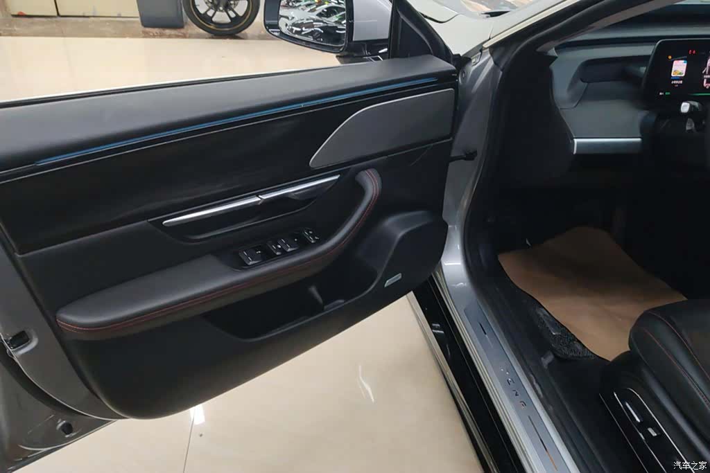 Xpeng P7, 2023 7