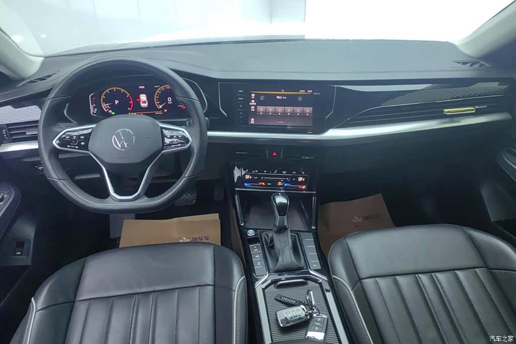 Volkswagen Passat, 2023 12