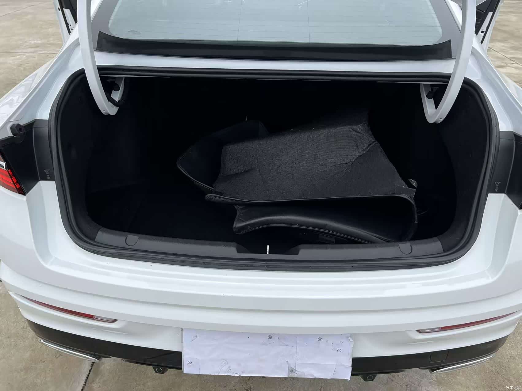 Geely Preface, 2023 16