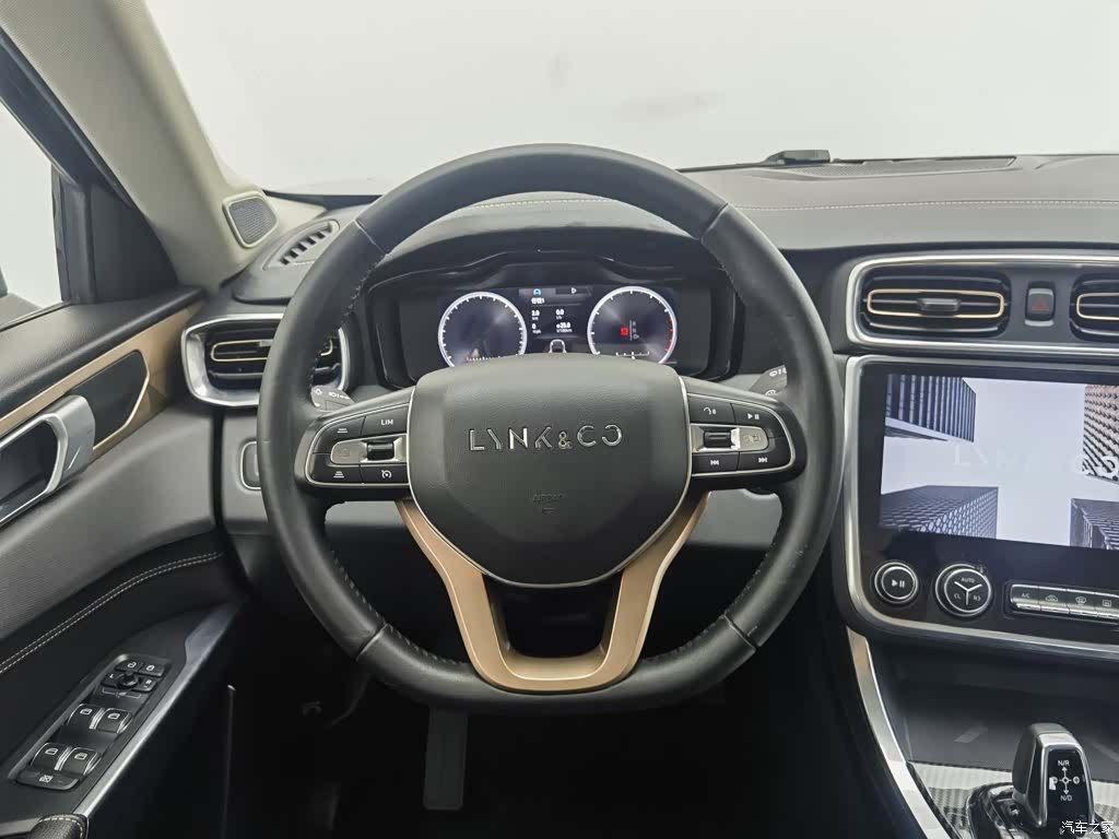 Lynk & Co 01, 2018 11