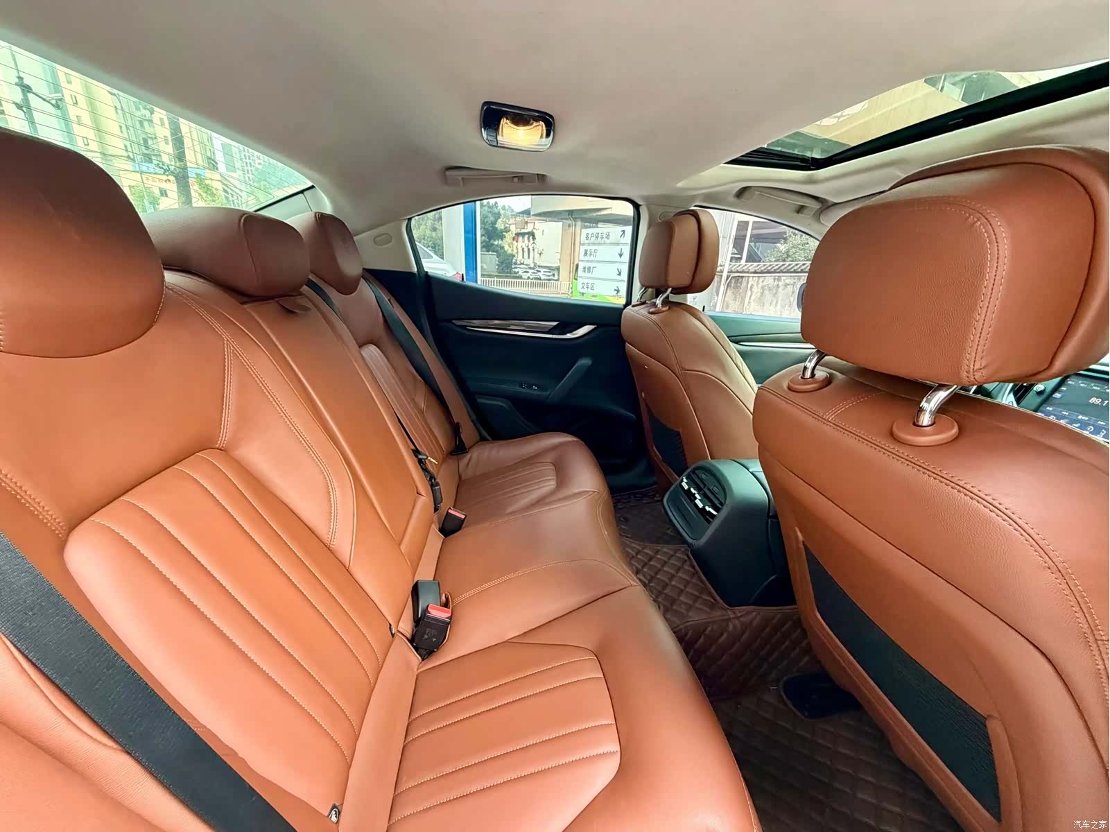 Maserati Ghibli, 2017 все фото