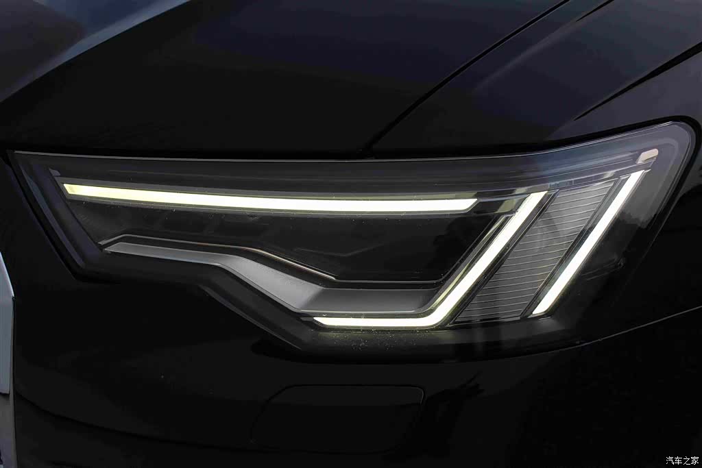 Audi A6L, 2020 11