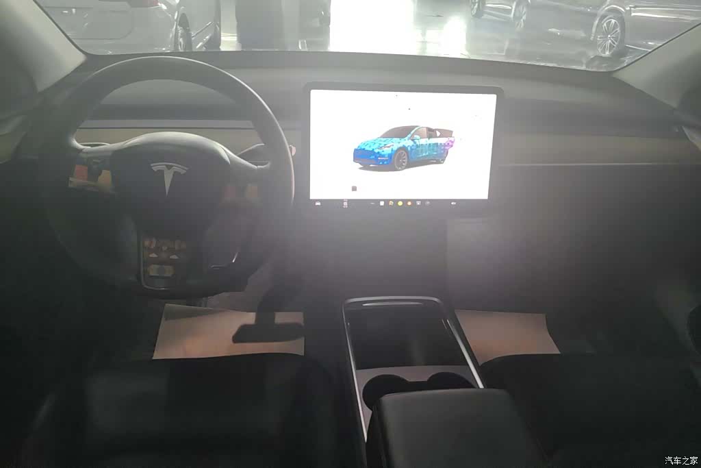 Tesla Model Y, 2022 12