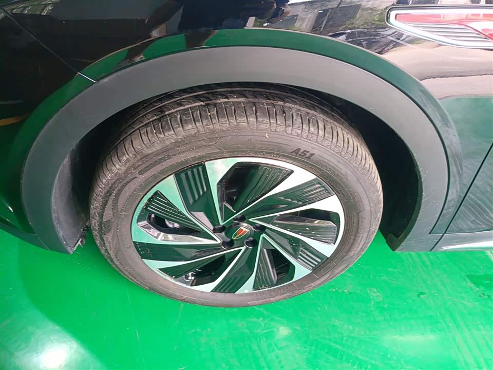 Hongqi HS7 PHEV