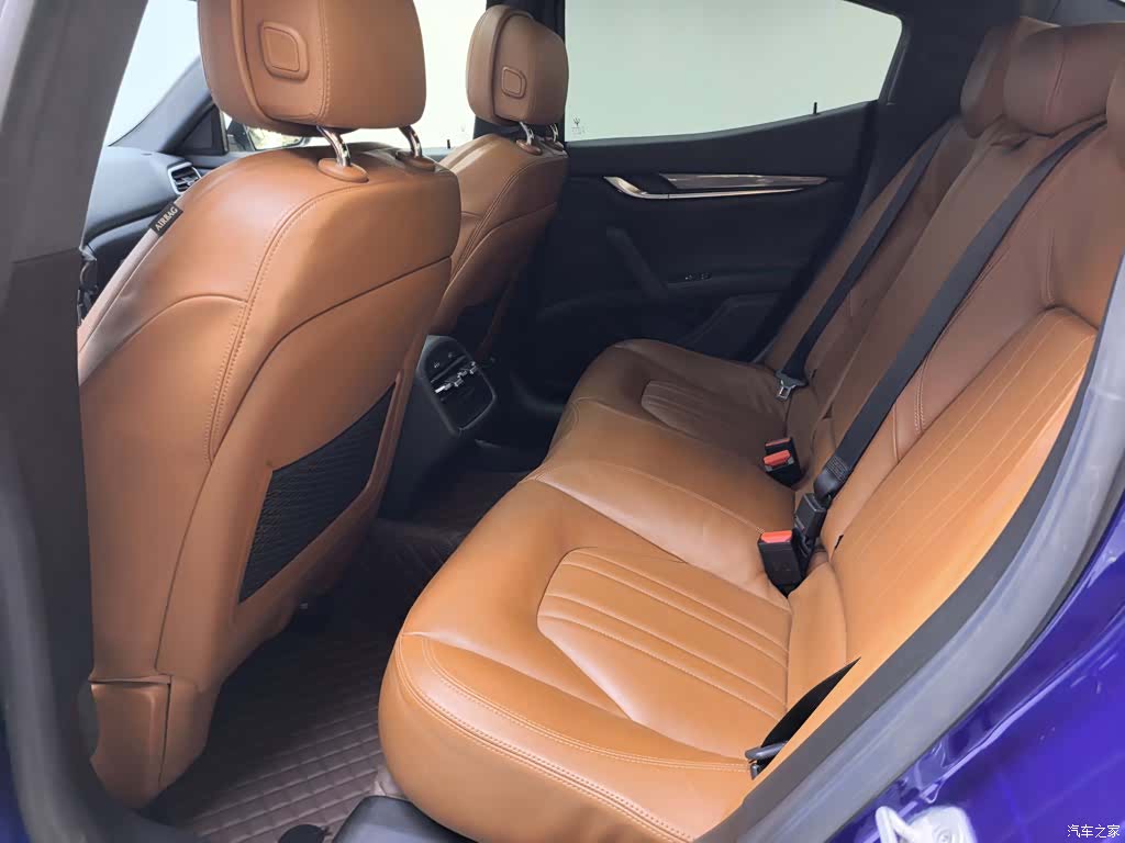 Maserati Ghibli, 2016 11