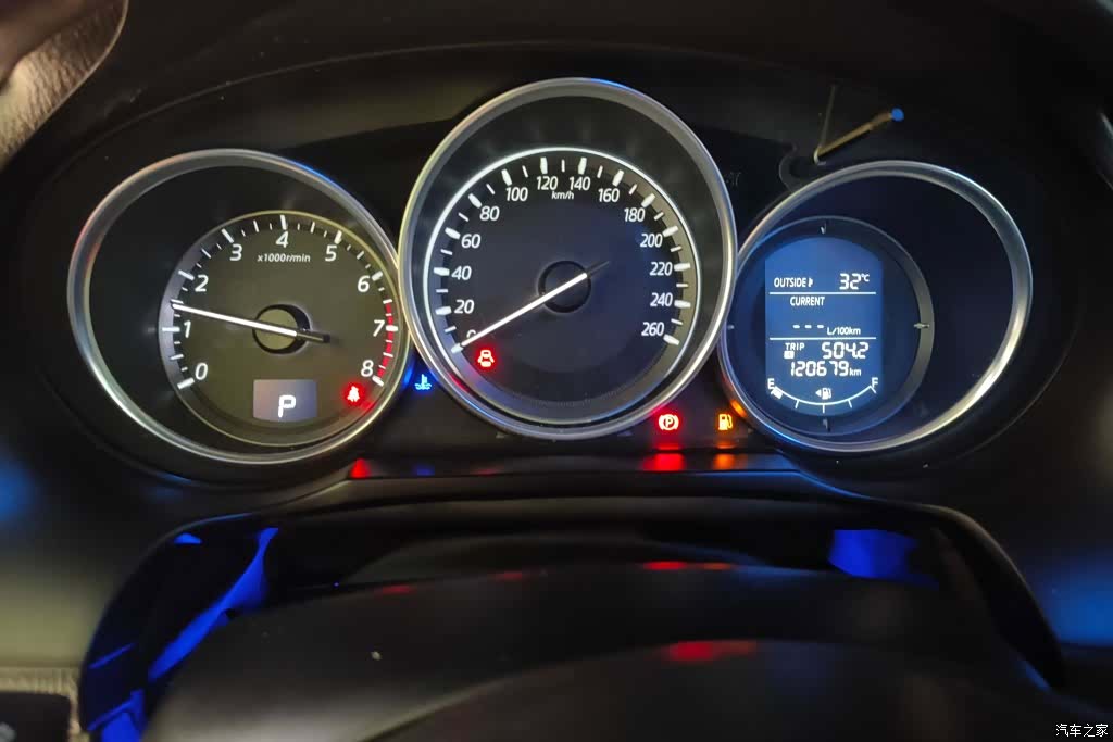 Mazda Atenza, 2017 14