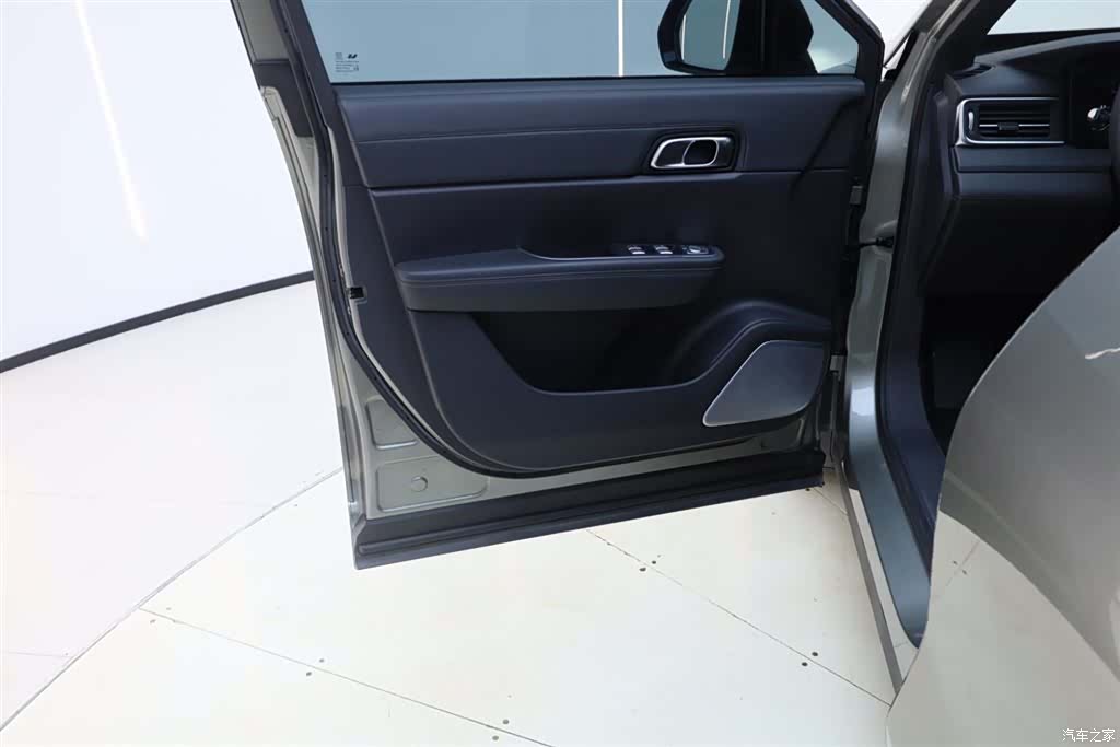 Li Auto ONE, 2021 29