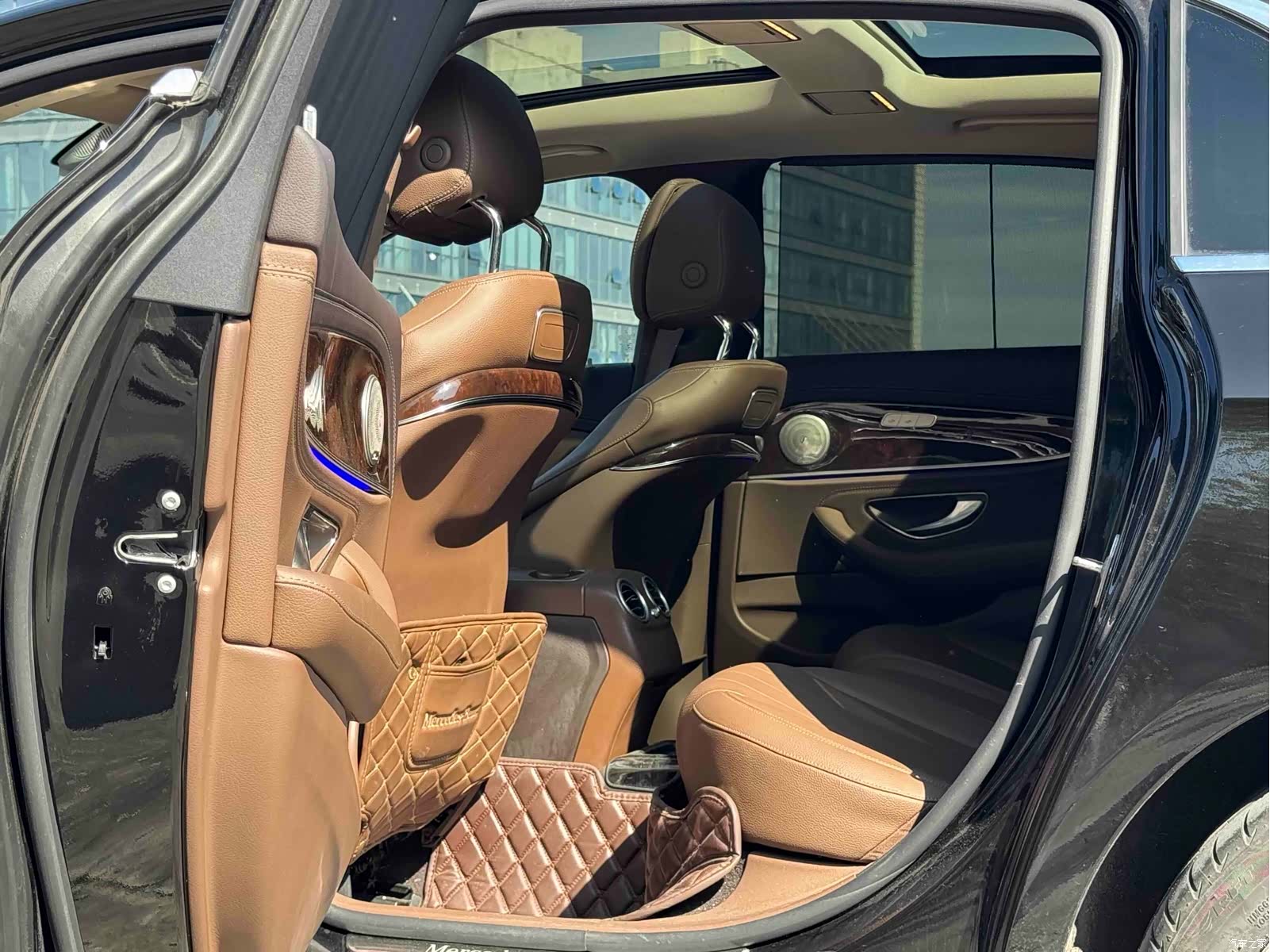 Mercedes-Benz E-Class, 2017 13
