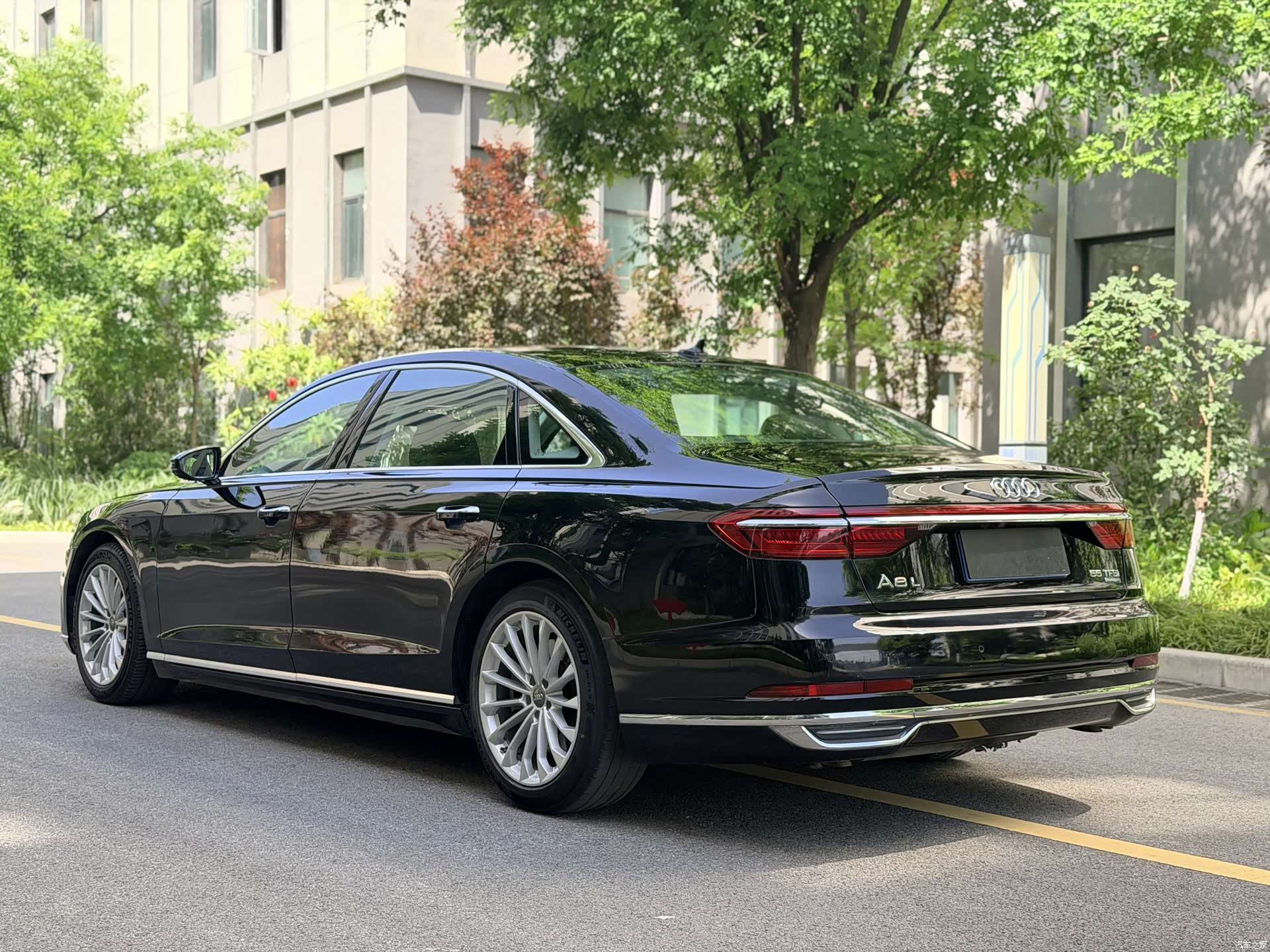 Audi A8L, 2018 9