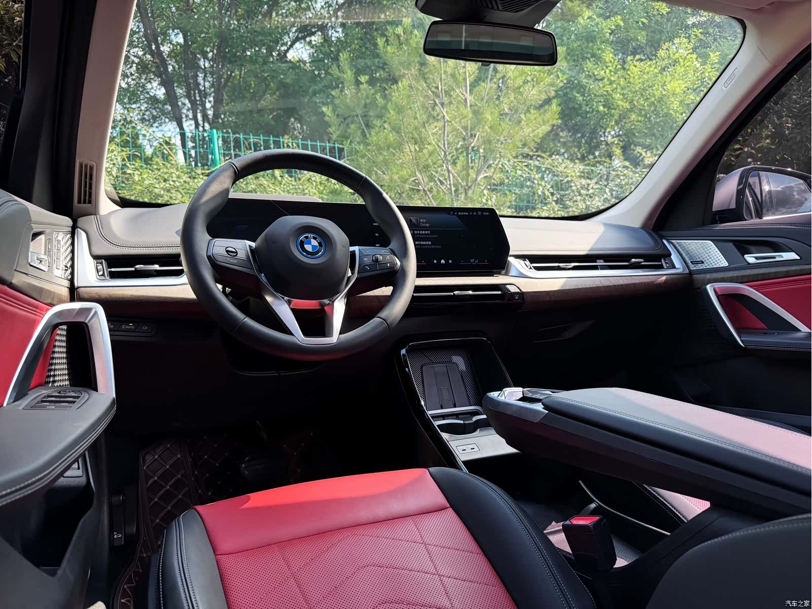 BMW iX1, 2023 20