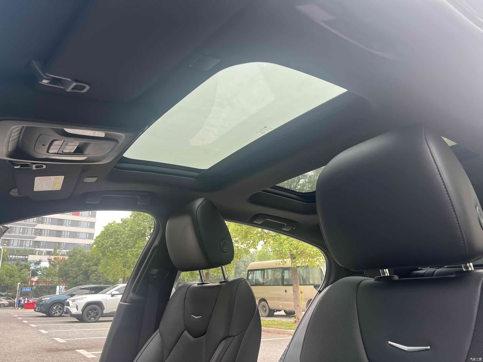 Cadillac CT5, 2022 11