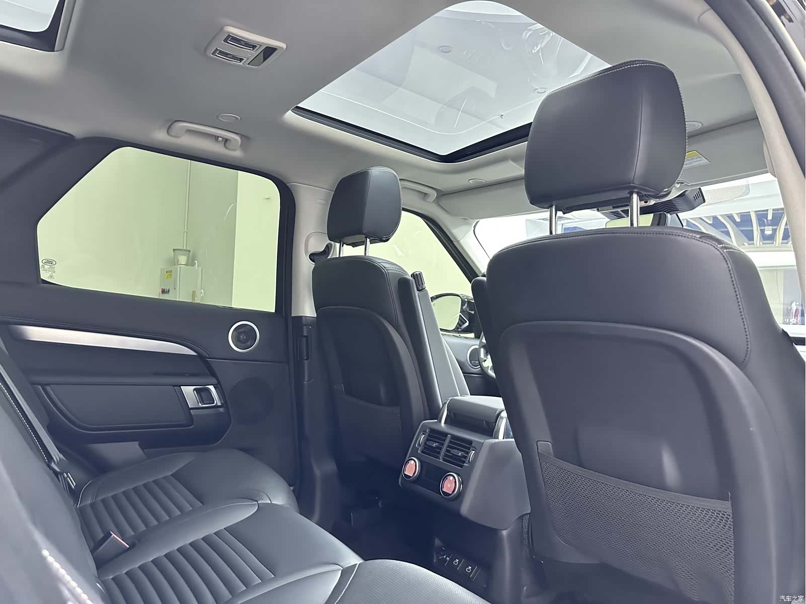 Land Rover Discovery, 2022 15