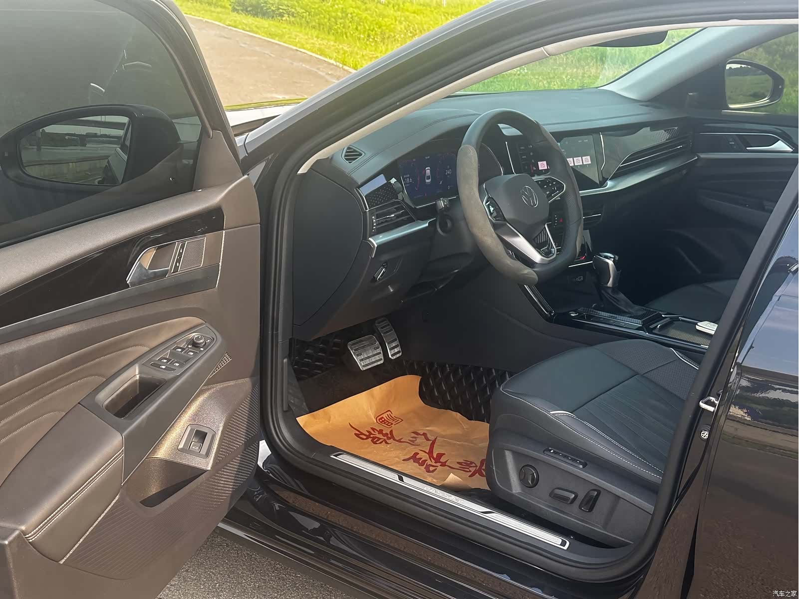 Volkswagen Passat, 2023 4