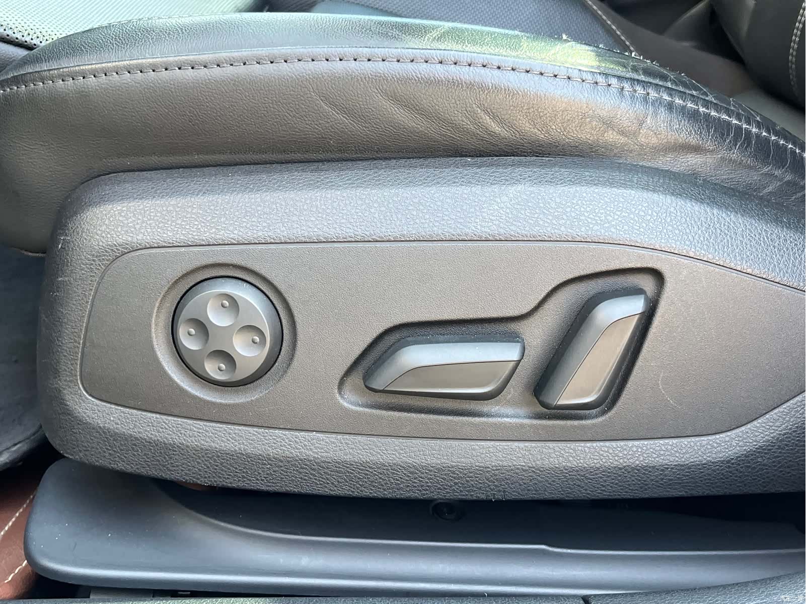 Audi A4L, 2020 17