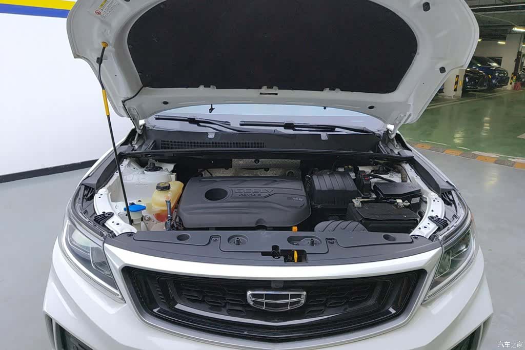 Geely X6, 2020 10