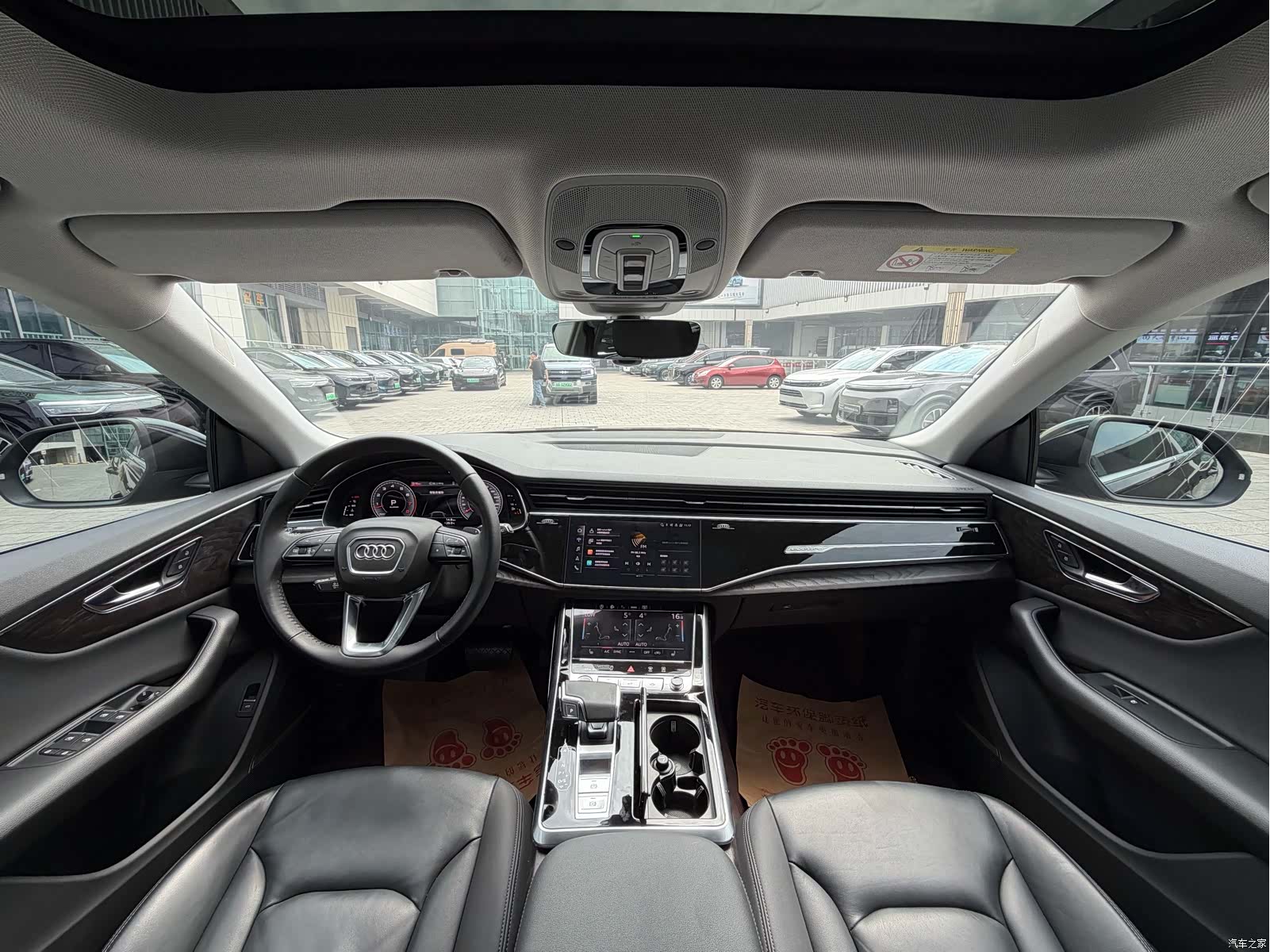 Audi Q8, 2021 11