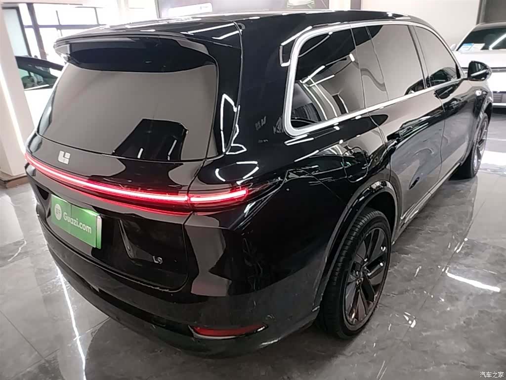 Li Auto L9, 2025 7