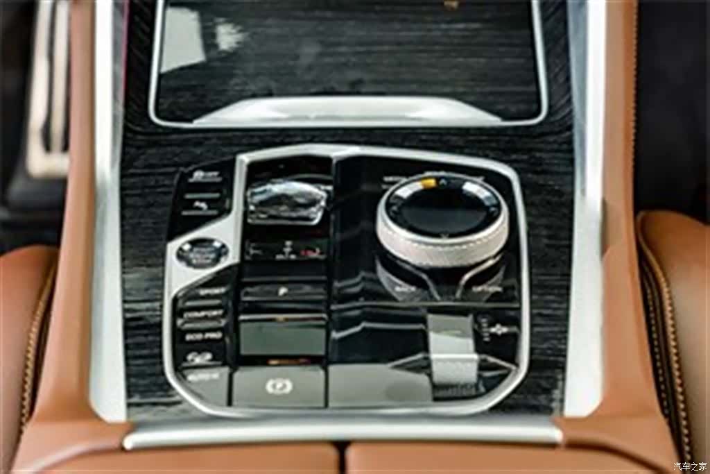 BMW X6, 2025 15
