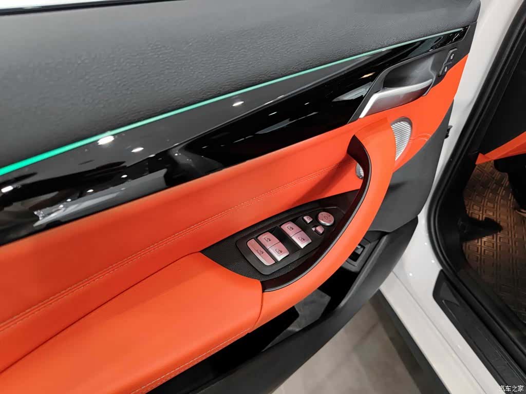 BMW X2, 2021 13