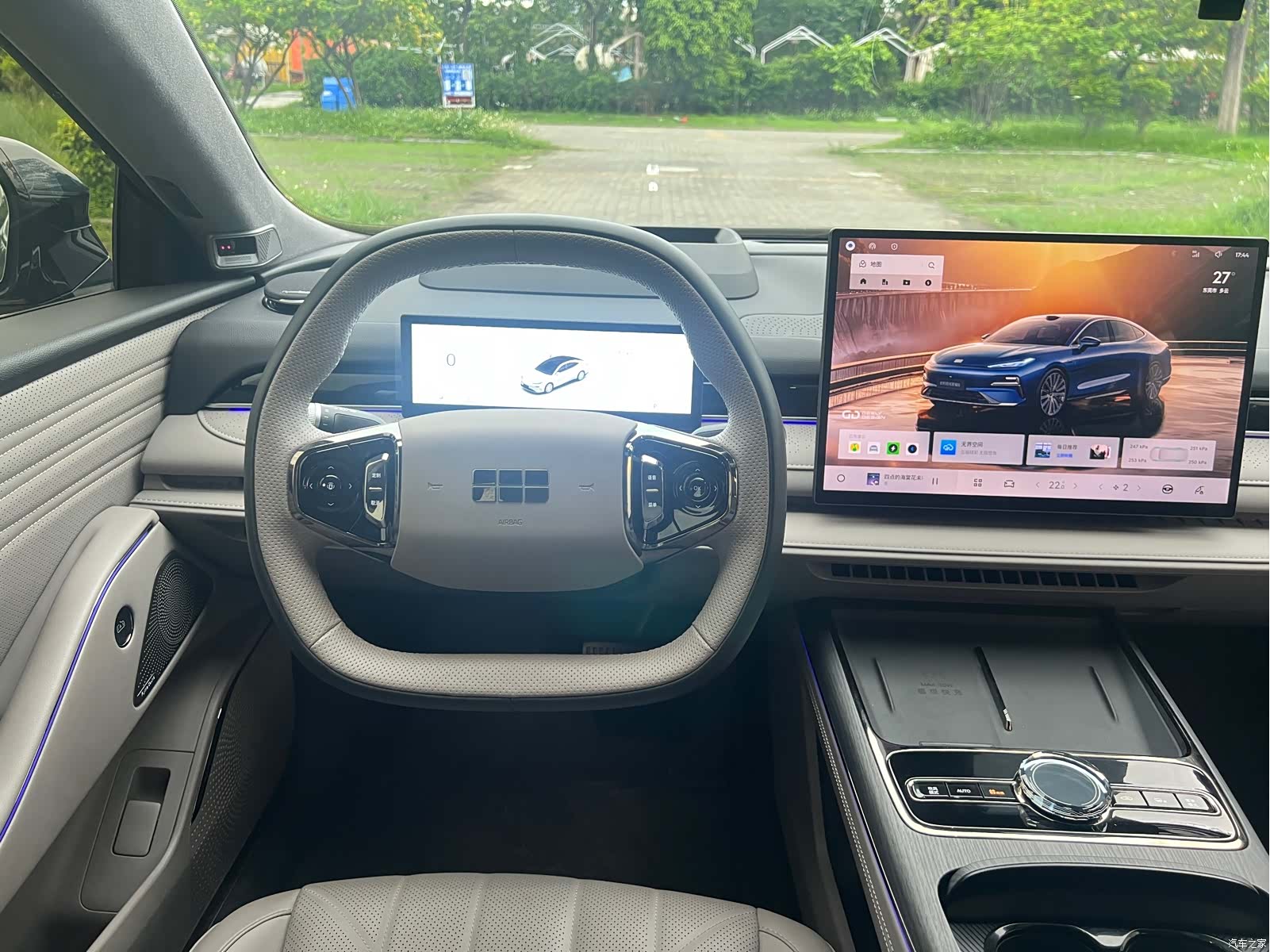 Geely 8, 2025 11